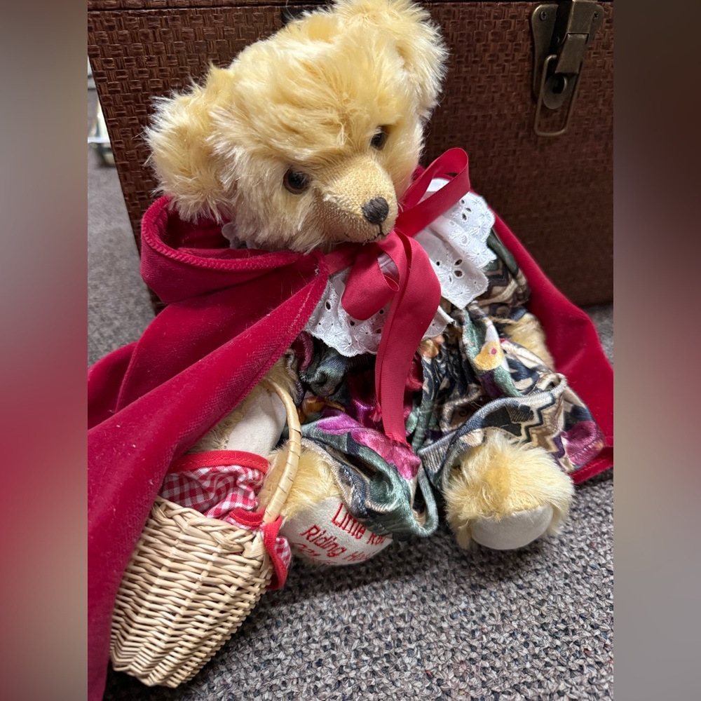 Vintage Hermann Little Red Riding Hood 12” Bear 021/500